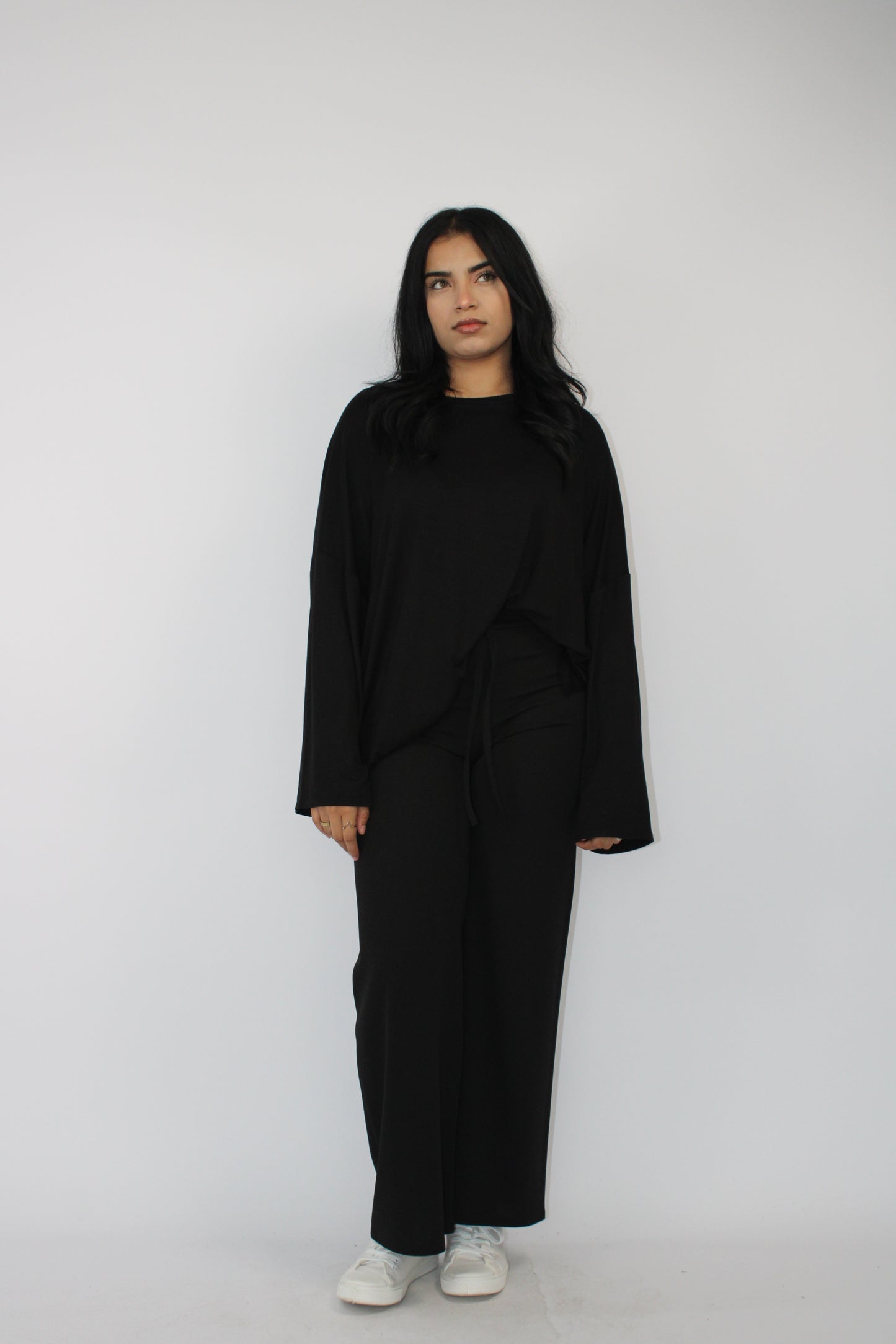 BLACK WIDE LEG TROUSERS WITH DRAWSTRING DETAIL