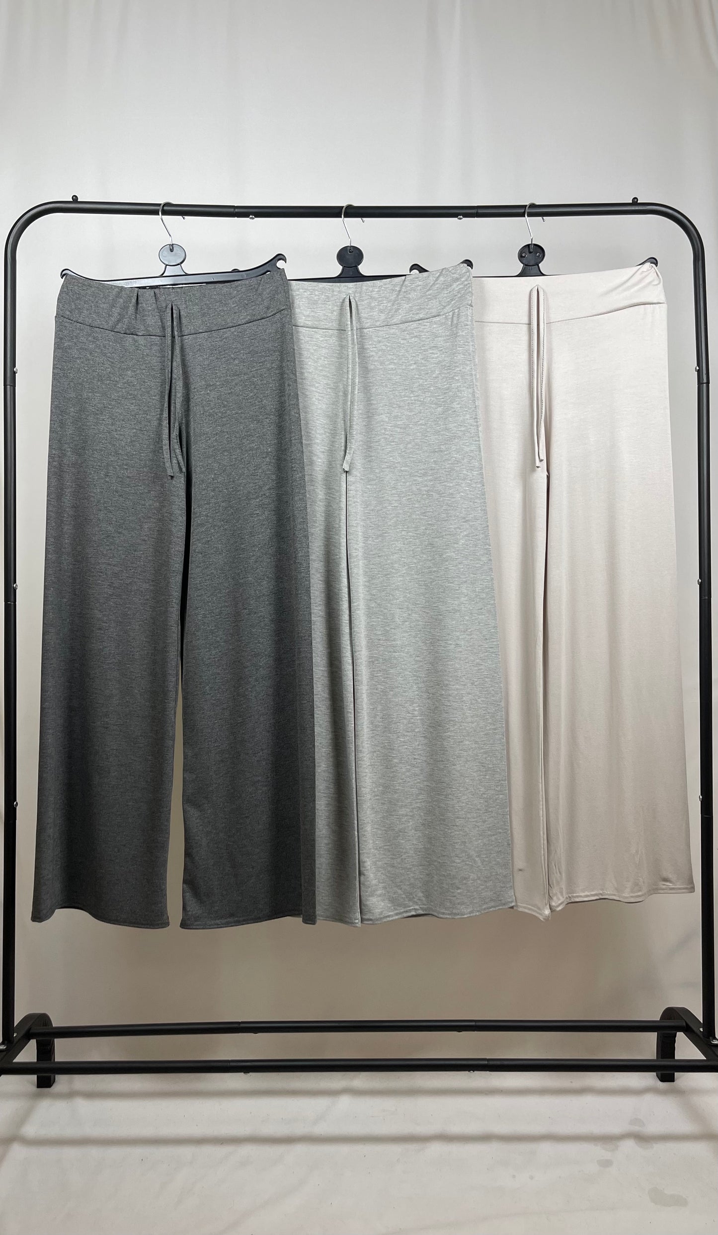 PLAIN COMFORTABLE WIDE LEG TROUSERS WITH DRAWSTRING DETAIL