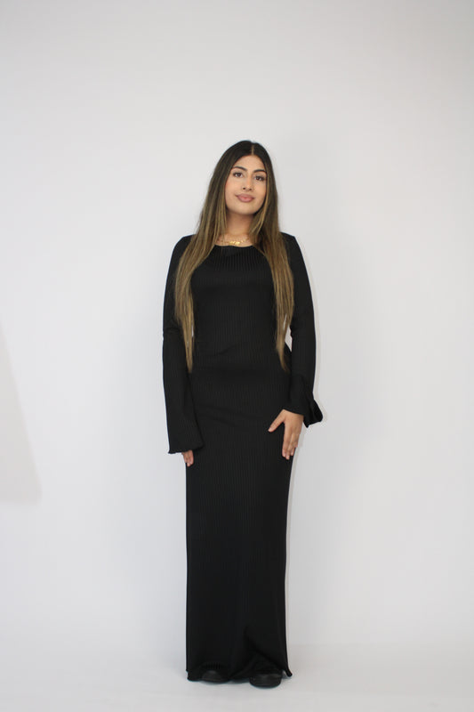 BLACK RIBBED LONG SLEEVE MAXI DRESS
