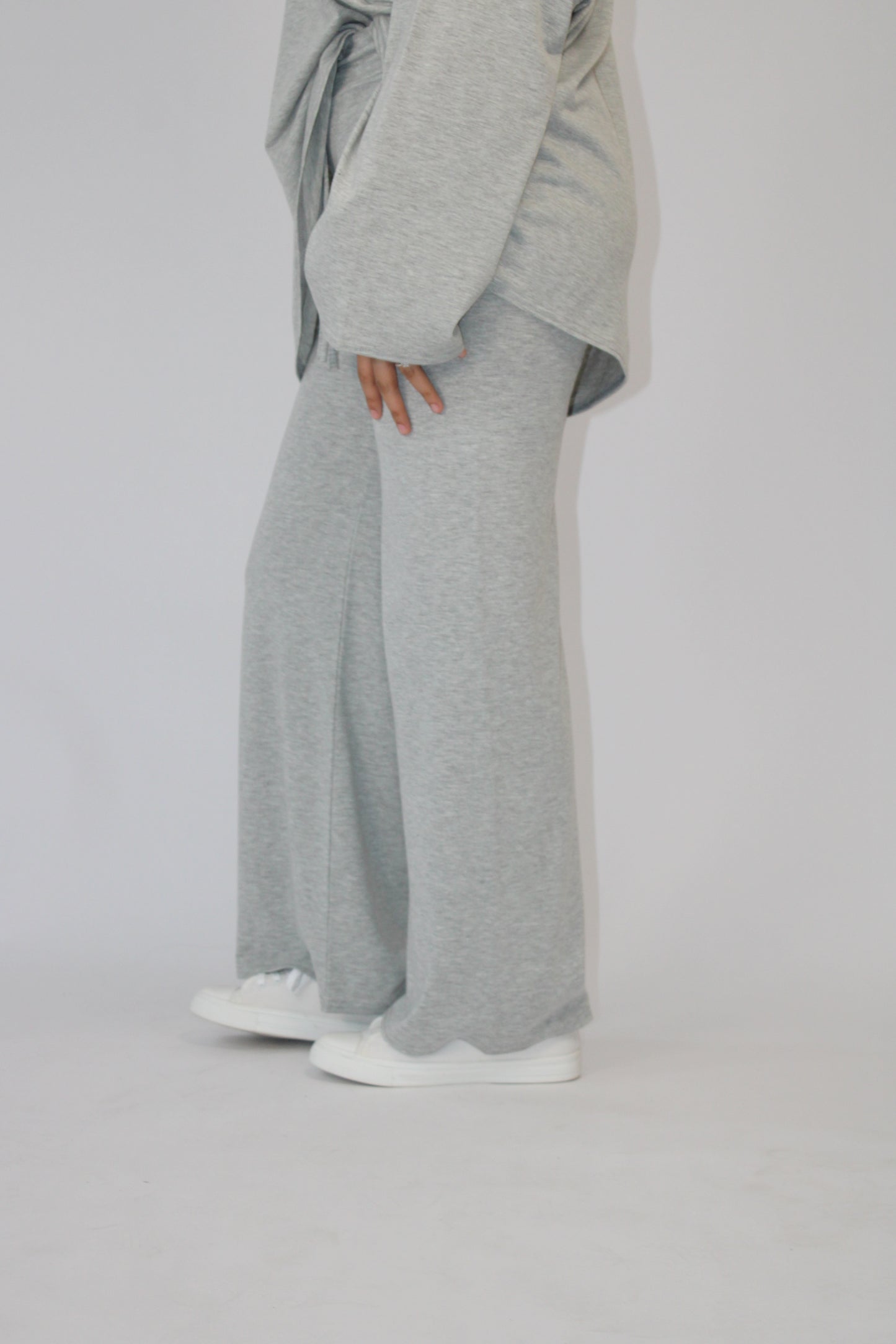 PLAIN COMFORTABLE WIDE LEG TROUSERS WITH DRAWSTRING DETAIL