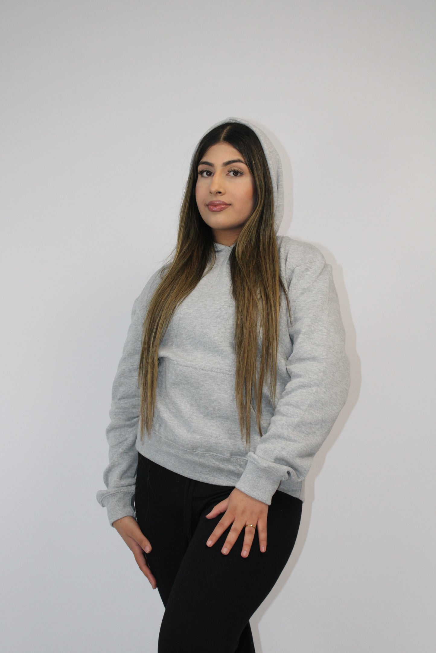 LIGHT GREY PLAIN BASIC DRAWSTRING HOODIE