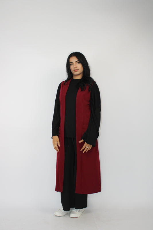 WINE SLEEVELESS PLEATED POCKET LONG CARDIGAN