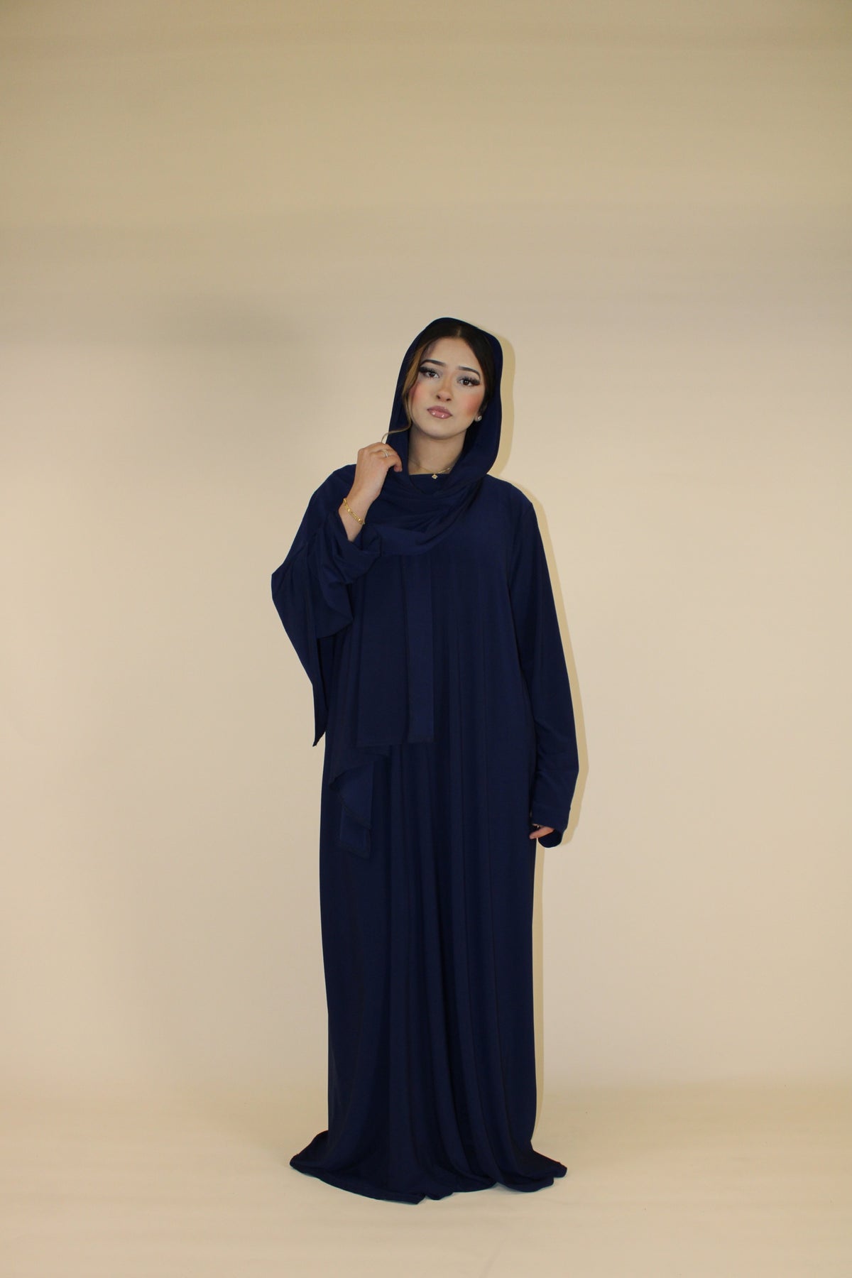 PLAIN CLOSED CLASSIC ABAYA