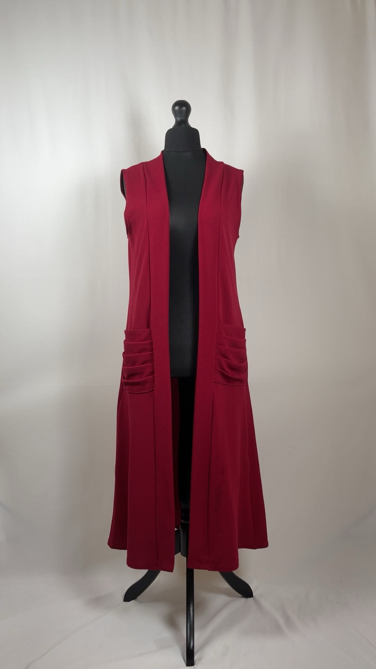 WINE SLEEVELESS PLEATED POCKET LONG CARDIGAN