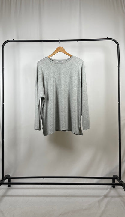 BASIC LONG SLEEVE OVERSIZED TOP