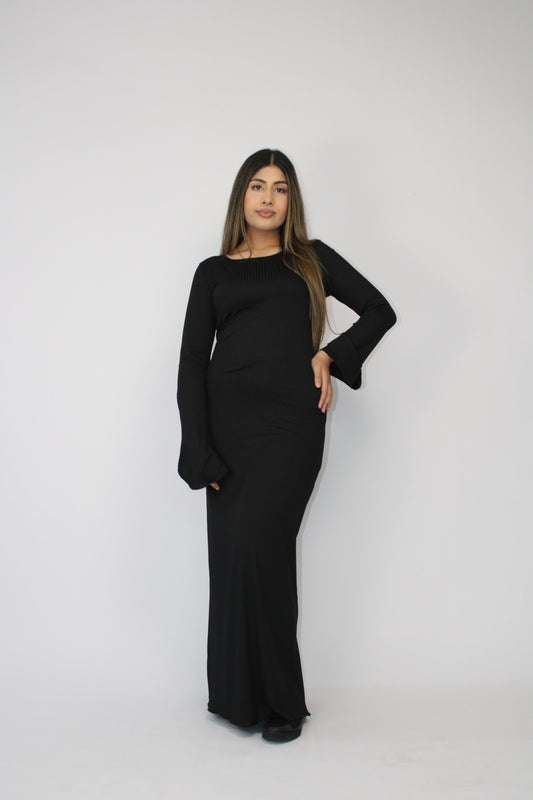 BLACK RIBBED LONG SLEEVE MAXI DRESS