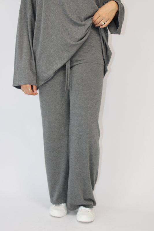 PLAIN COMFORTABLE WIDE LEG TROUSERS WITH DRAWSTRING DETAIL
