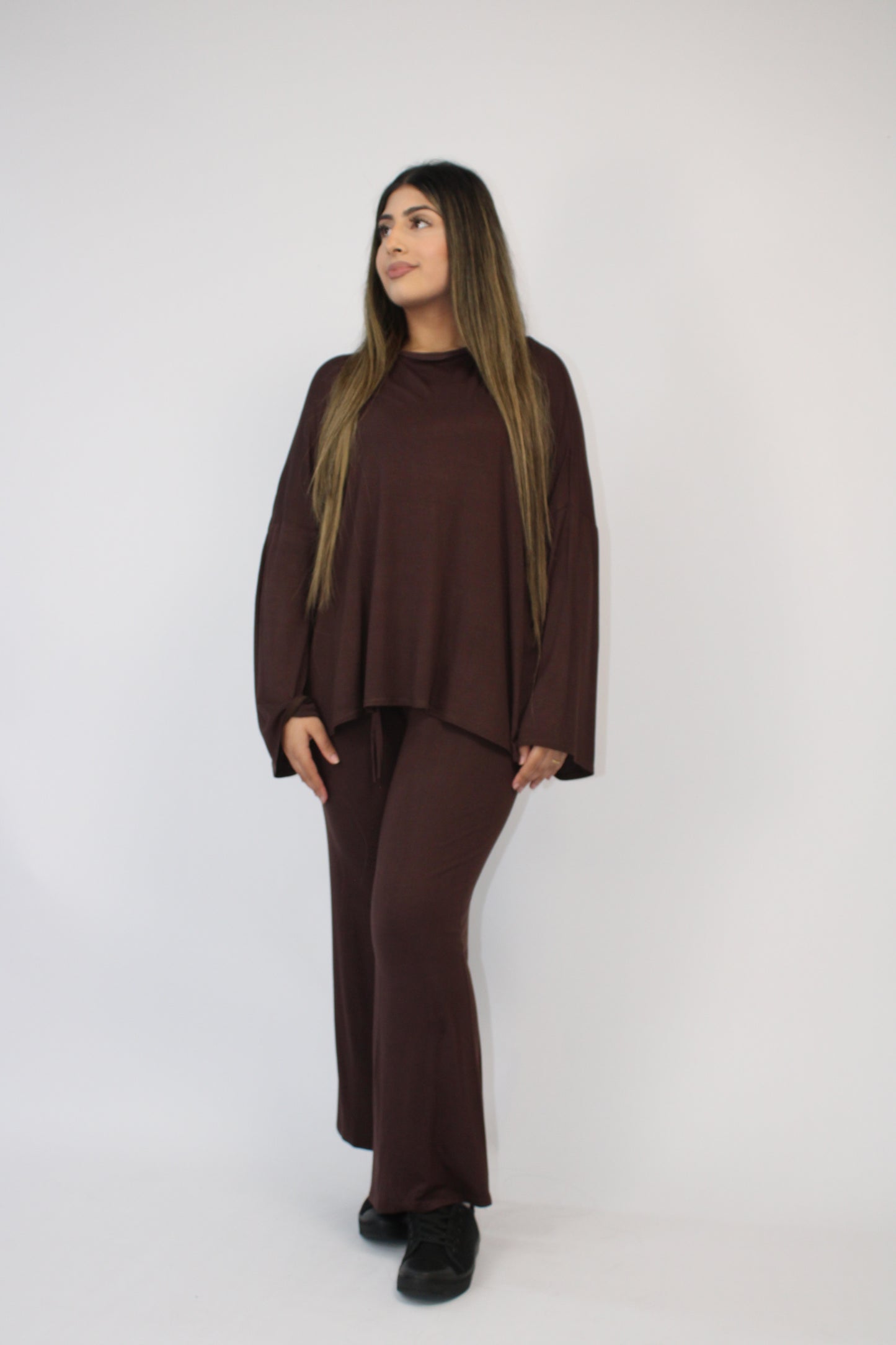 CHOCOLATE BASIC LONG SLEEVE OVERSIZED TOP