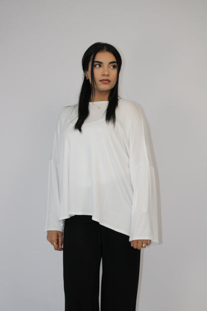 WHITE BASIC LONG SLEEVE OVERSIZED TOP