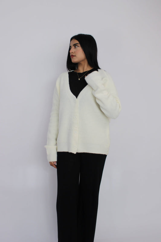 CREAM SOFT KNIT BUTTON CARDIGAN