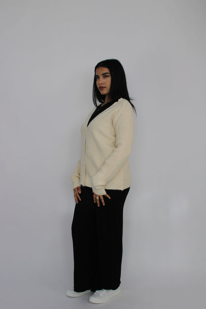 BEIGE SOFT KNIT BUTTON CARDIGAN