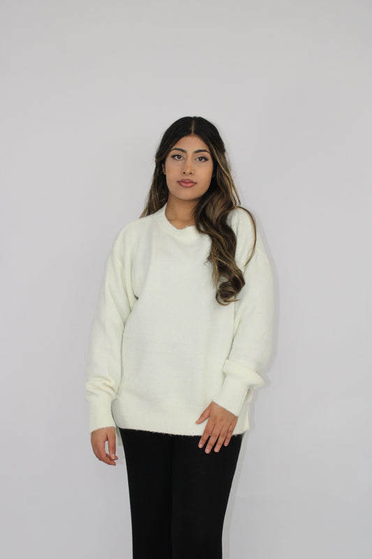 CREAM SOFT KNIT LONG SLEEVE JUMPER